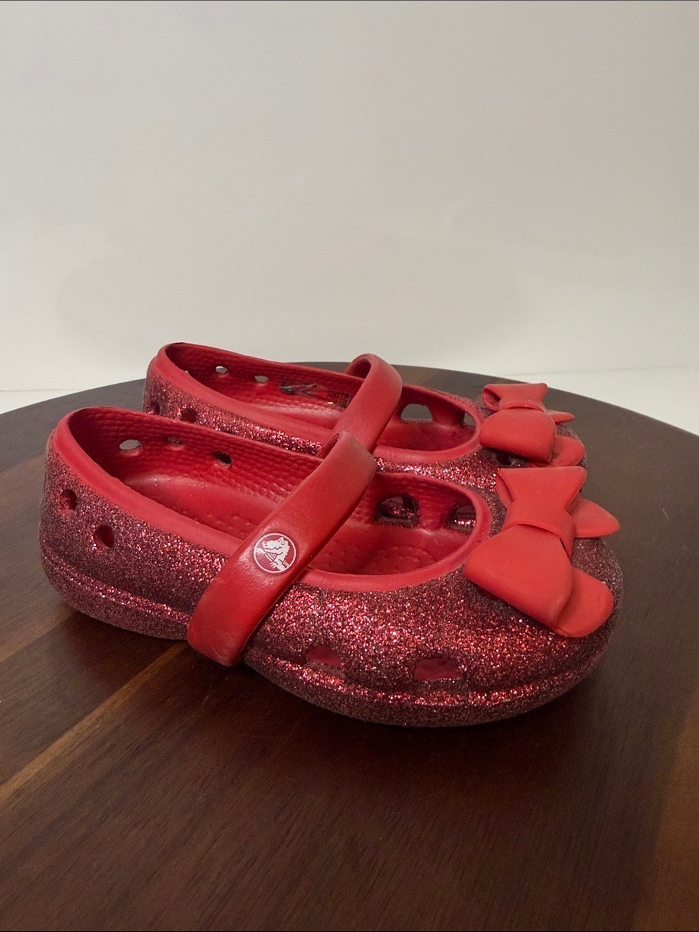 Crocs Toddler Mary Jane Red Glitter Ballet Flats – Size 5